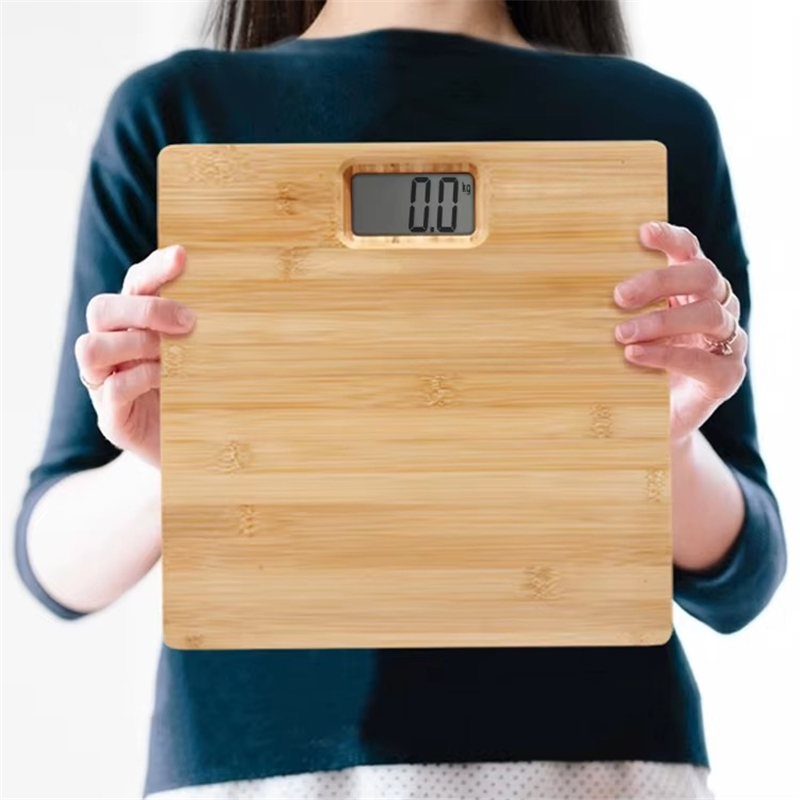 CB502 Bamboo and Wood Body Scale
